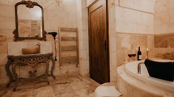 Serenus Cave Suites
