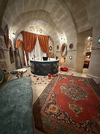 Serenus Cave Suites