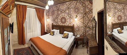 Serenus Cave Suites