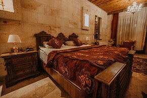 Serenus Cave Suites