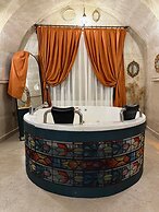 Serenus Cave Suites