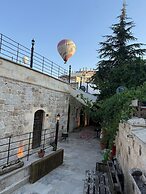 Serenus Cave Suites