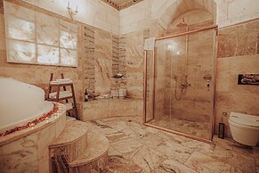 Serenus Cave Suites