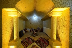 Serenus Cave Suites