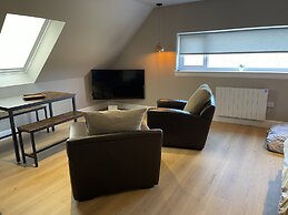 Fabulous Open Plan Studio Retreat - Cowdenbeath