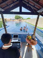 Sol Beach Village