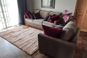 Charming 2-bed Apartment in Kigo