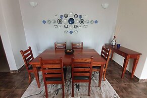 Charming 2-bed Apartment in Kigo