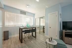 The Surf Hollywood Beach