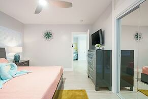 The Surf Hollywood Beach