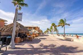 The Surf Hollywood Beach