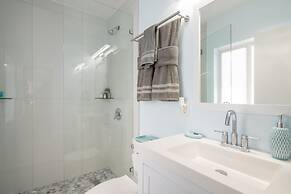 The Surf Hollywood Beach