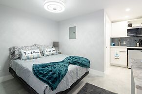 The Surf Hollywood Beach