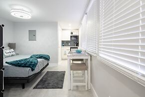 The Surf Hollywood Beach