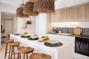 Seanfinity Beachfront Suites