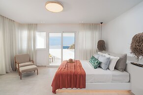 Seanfinity Beachfront Suites