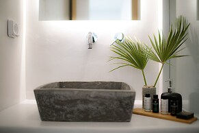 Seanfinity Beachfront Suites