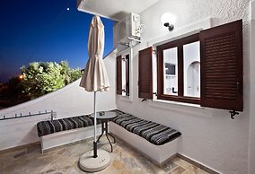 Apartments With Garden View Creta Ierapetra