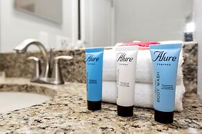 In the Heart of Kissimmee - Storey Lake Resort - 4bd/3ba Pool Townhome