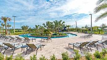 In the Heart of Kissimmee - Storey Lake Resort - 4bd/3ba Pool Townhome