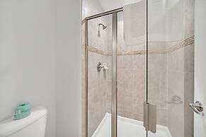 In the Heart of Kissimmee - Storey Lake Resort - 4bd/3ba Pool Townhome