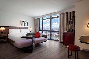 Renaissance New York Flushing Hotel at Tangram