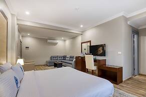 Mamlouk Pyramids Hotel