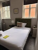 Chapter 1 Hotels