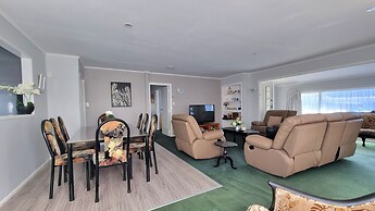 Wonderful Renovated 4BR House - Netflix