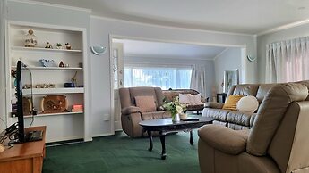 Wonderful Renovated 4BR House - Netflix