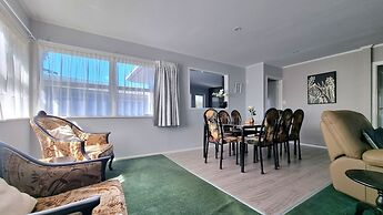 Wonderful Renovated 4BR House - Netflix