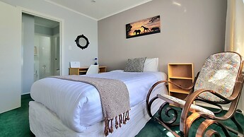 Wonderful Renovated 4BR House - Netflix