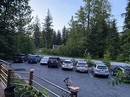 Bell In The Woods B&B