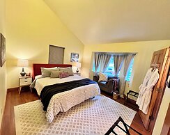 Bell In The Woods B&B