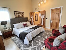 Bell In The Woods B&B