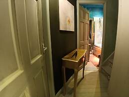 Eclectic Artists Cottage in Bohemian Hebden Bridge