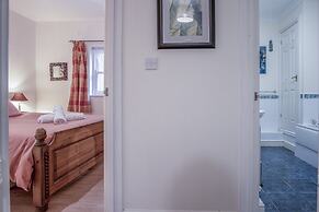 Arcadia - 1 Bedroom Apartment - Tenby