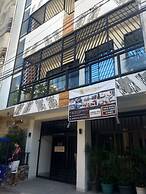 OYO 848 Dona Aurora Condotel