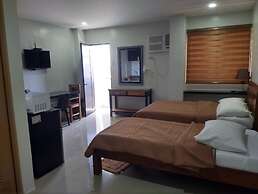 OYO 848 Dona Aurora Condotel