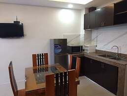 OYO 848 Dona Aurora Condotel