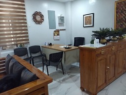 OYO 848 Dona Aurora Condotel