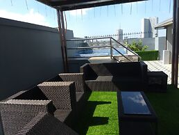 OYO 848 Dona Aurora Condotel