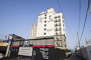 JK Hotel
