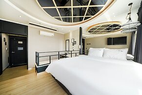 JK Hotel