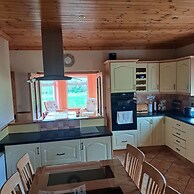 Spacious 6-bed House 10 Minutes From Knock Airport