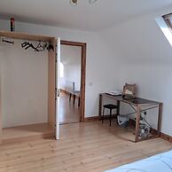 Spacious 6-bed House 10 Minutes From Knock Airport