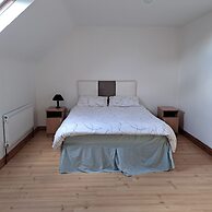 Spacious 6-bed House 10 Minutes From Knock Airport