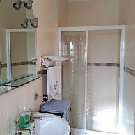 Spacious 6-bed House 10 Minutes From Knock Airport