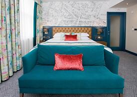 The Angel Hotel