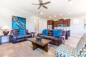 Villa Lago 1975 S2G 4BR 4BA 10